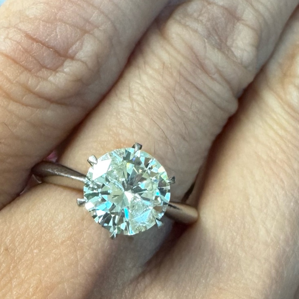 $7200 Platinum 2.06ct Round Brilliant Diamond Solitaire Engagement Ring  6.25”